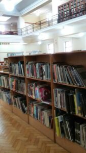 DKP Bookstore Staff visit the Michaelis Art Library